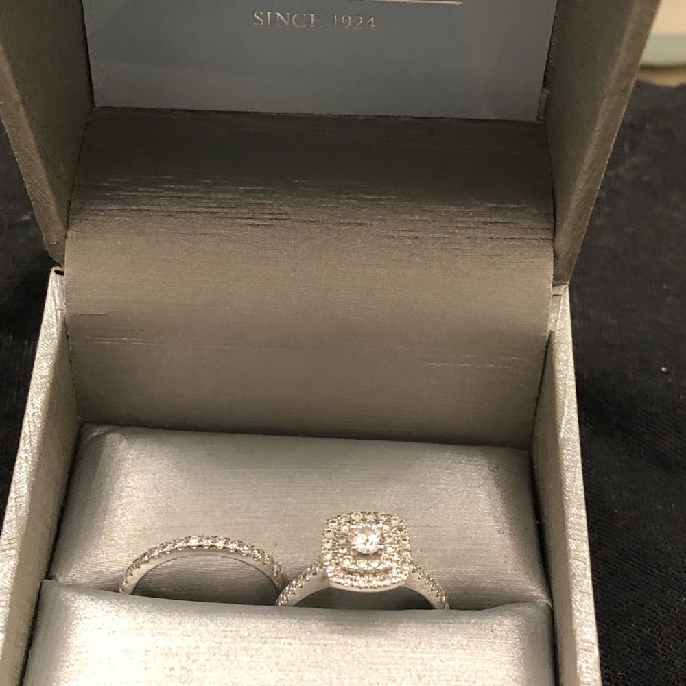 Zales Diamond Gold Ring Set